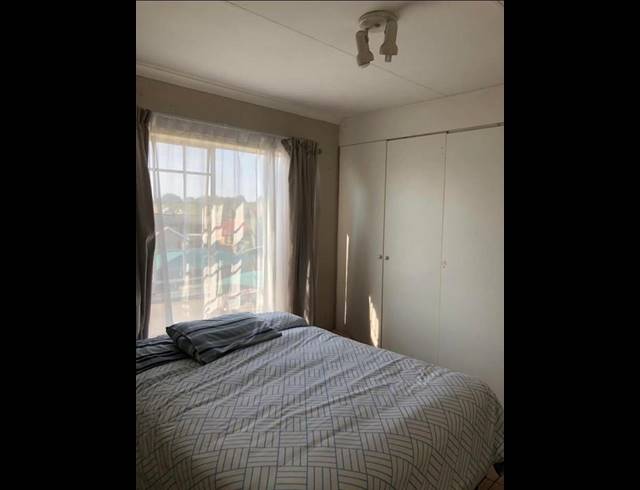 2 BEDROOM PROPERTY TO RENT IN SONNEVELD